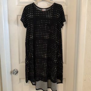 Black lularoe carly with tan pattern